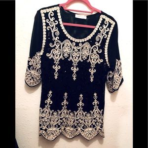 Simply Couture Women’s Top, size large